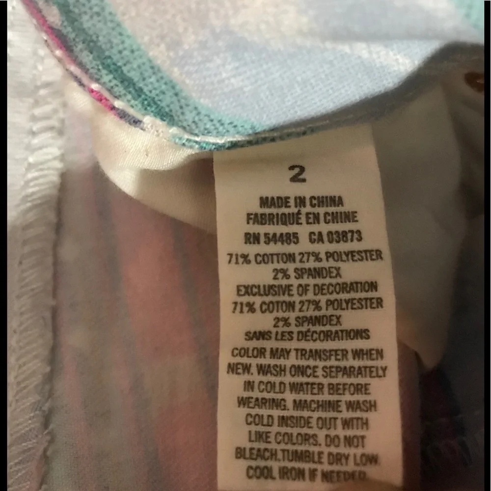 AMERICAN EAGLE 2 Pastel Tribal Raw Hem Shorts